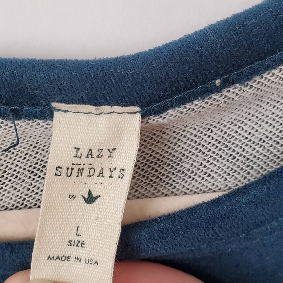 Lazy Sundays by Paper Crane Soft Long Sweatshirt Size: L - Picture 4 of 6